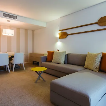 Mh Ξενοδοχείο 4*