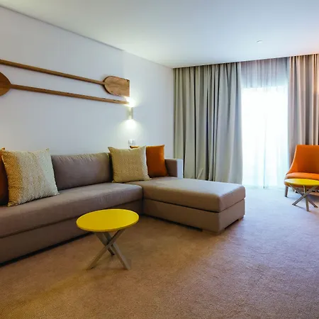 Mh Ξενοδοχείο 4*