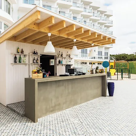 Mh מלון פניש