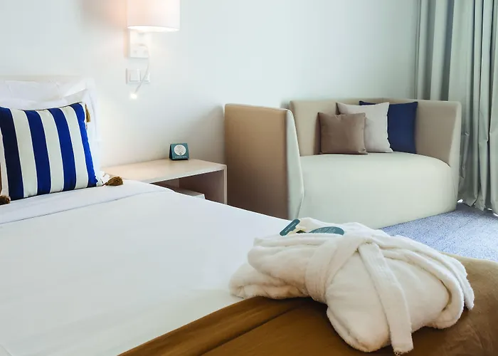 Hotel Mh 4*